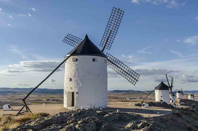 Toledo - Consuegra 24 - molinos de viento.jpg
